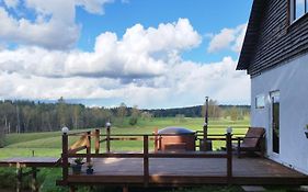 Guesthouse, Sauna & Jacuzzi In Gauja Valley - Kakukalns